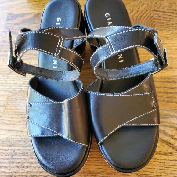 Gianni Bini Black Wedge Sandals - Picture 2 of 14